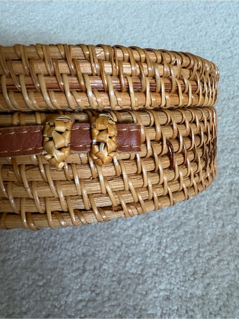 NWT Rattan Handcrafted Mother Of Pearl Shell Round Bucket bag Crossbody - Picture 8 of 16